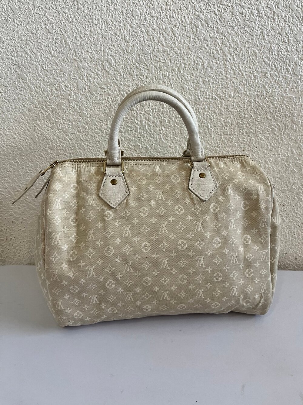 Louis Vuitton off white monogram cloth speedy 30